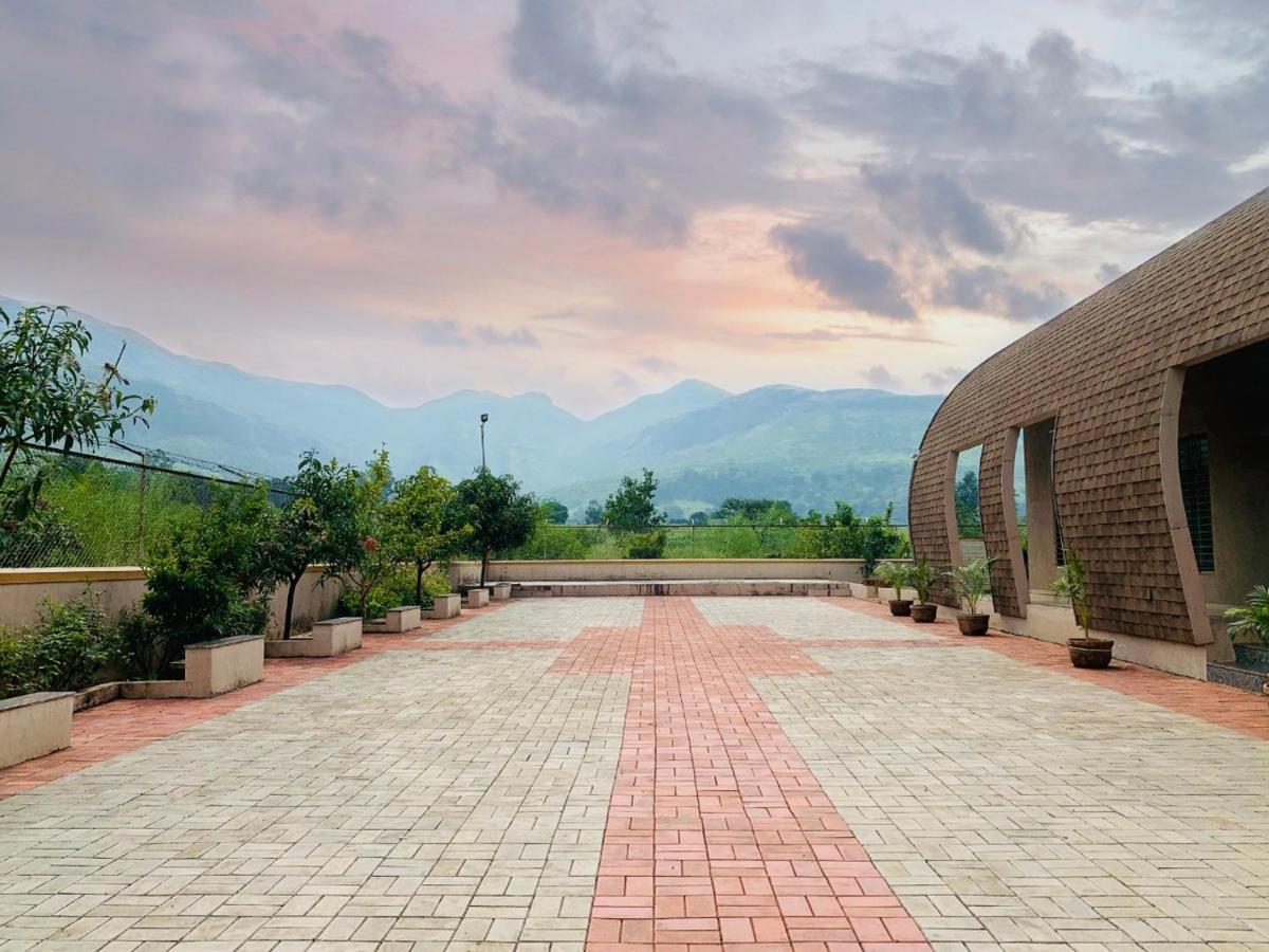 Vila Costa Fortuna 3Bhk Nášik Exteriér fotografie